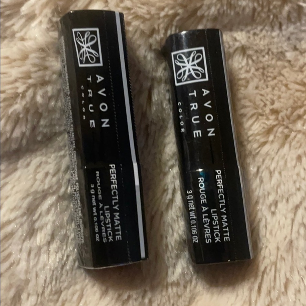 Avon 2 Perfectly Matte New Lipsticks